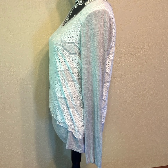 M ROSE DIAMOND GRAY WITH LACE OVERLAY CROSS BACK DETAILING - Picture 2 of 7